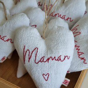 Coeur lavande brodé