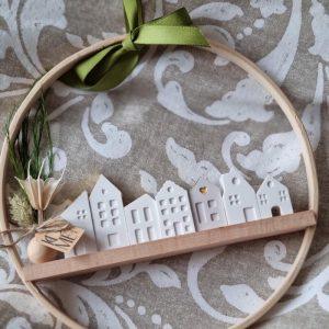 Couronne bambou et maisons